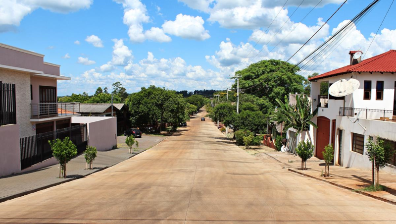 Concluída pavimentação com concreto usinado na Rua Marechal Floriano Peixoto